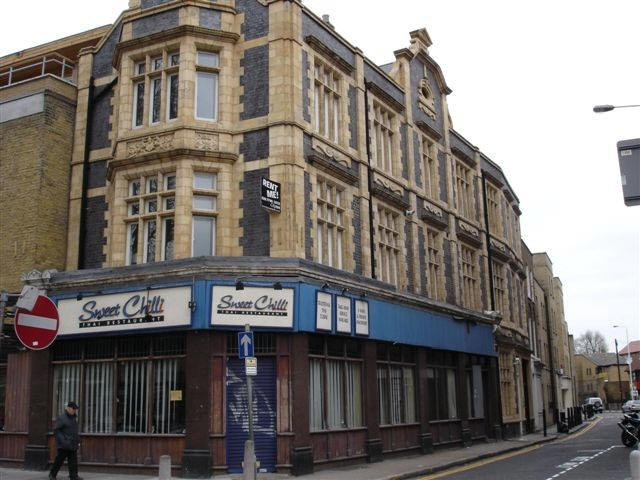 Old Red Cow, 67 Mile End Road - in April 2006