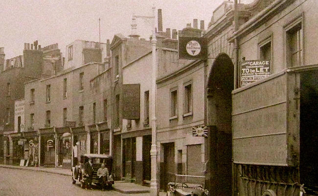 Horse & Groom, Kinnerton Street - circa 1930